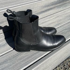 Thursday Chelsea boots, 11